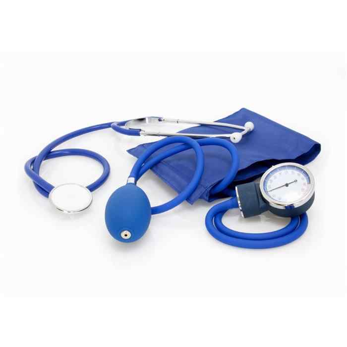 Stethoscope and Blood Pressure Cuff - Imagen 2